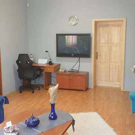公寓 Elizabet Apartman
