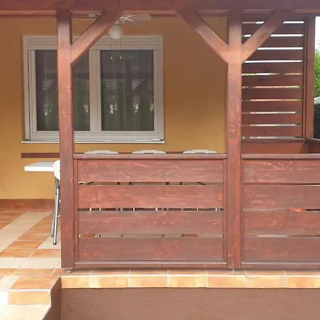 Elizabet Apartman *