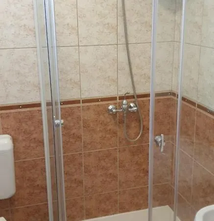 公寓 Elizabet Apartman