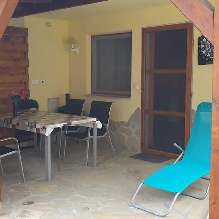Elizabet Apartman 公寓 Balatonmáriafürdő