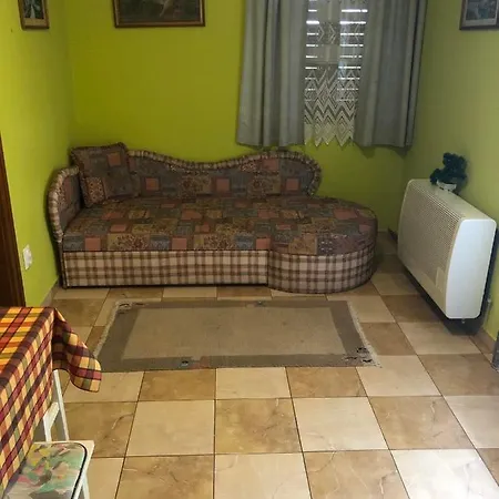 Elizabet Apartman *